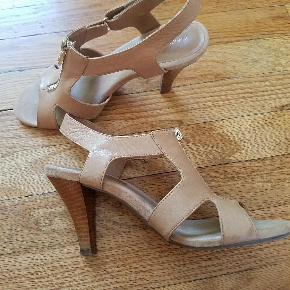 Adrienne Vittadini Tan Sandal Heels
